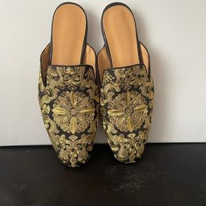 2019 Handmade Embroidered Slippers Men Round Toe Flat